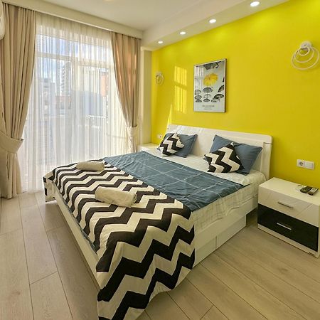 Apartments With View Тбілісі Екстер'єр фото