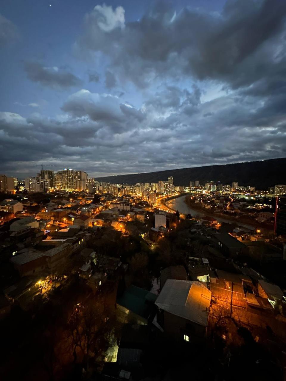Apartments With View Тбілісі Екстер'єр фото